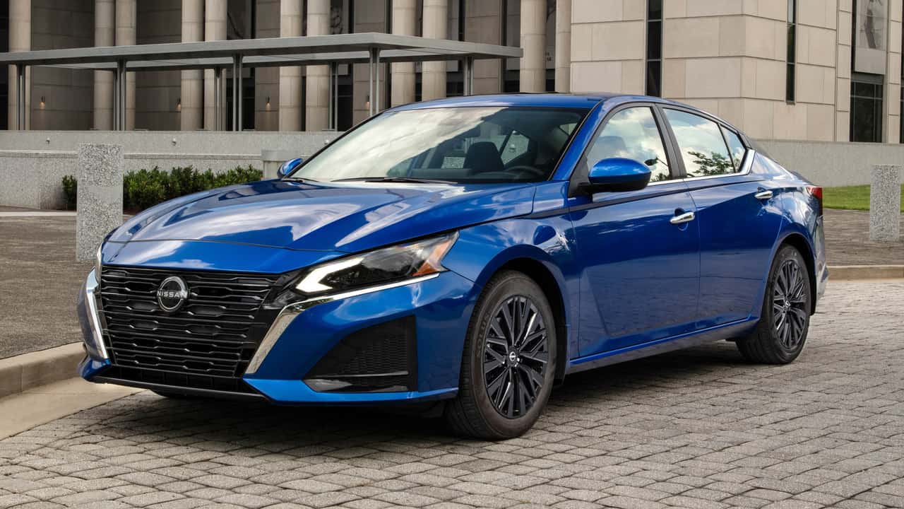 The Nissan Altima Isn't Dead Yet: A Mid-Size Sedan's Unexpected Reprieve